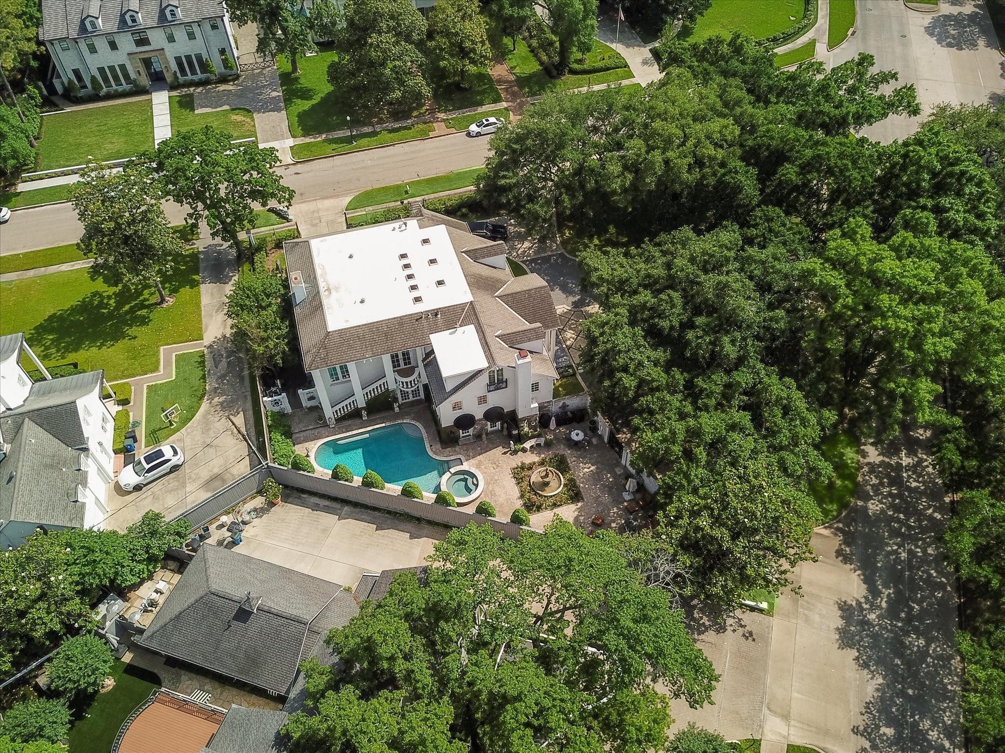 River Oaks